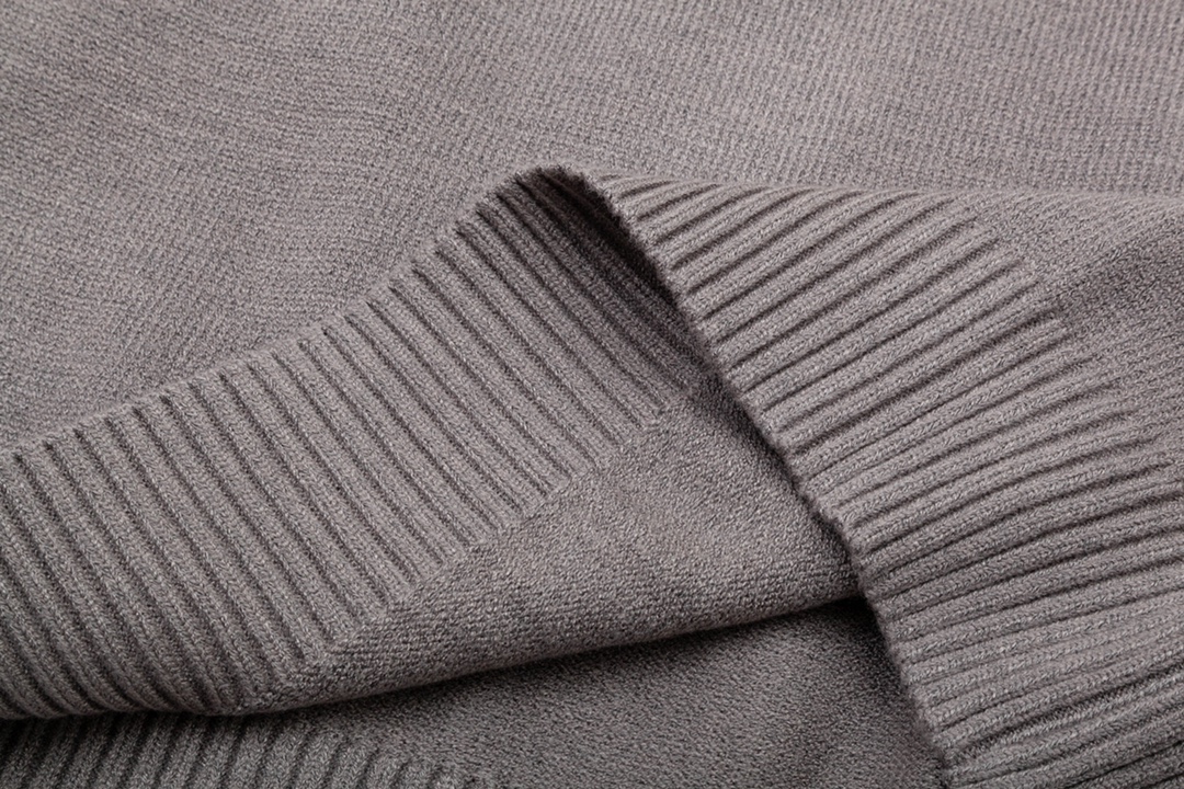 【CHROME HEARTS  公式旗艦店】クロムハーツ  セーター好評に付き再入荷！ 240928