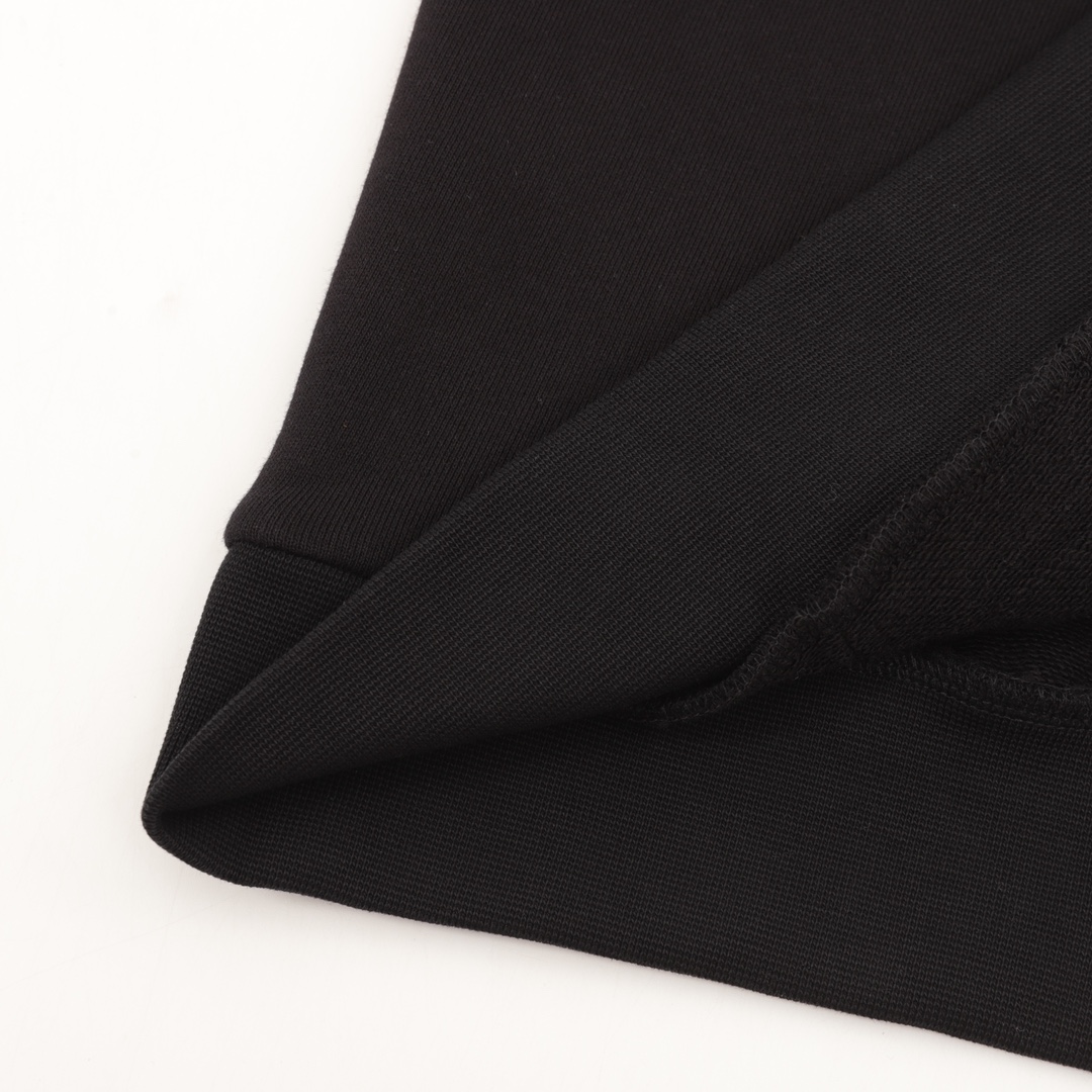 【CELINE  公式旗艦店】セリーヌ  パーカー  スウェット ご好評に付き再入荷！