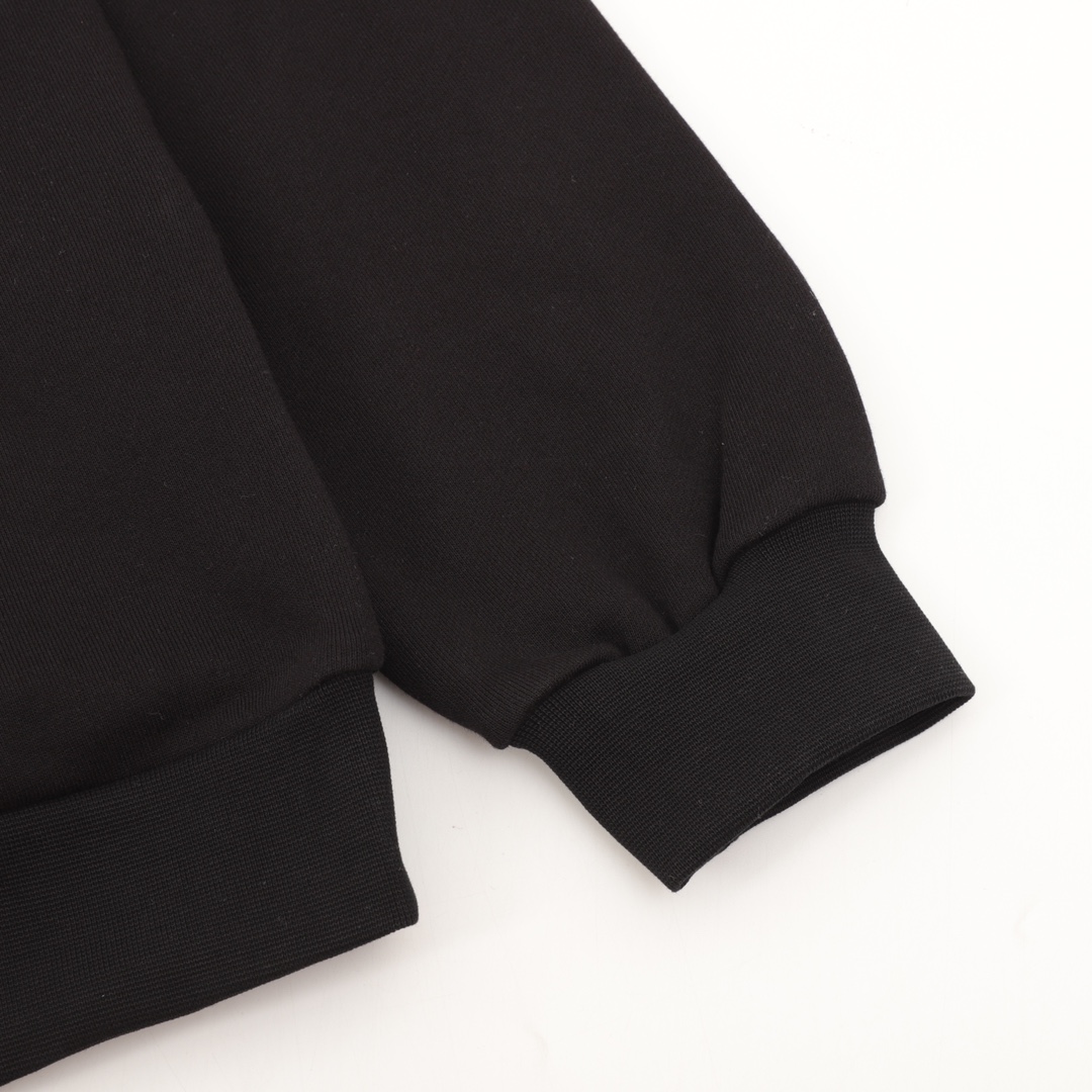 【CELINE  公式旗艦店】セリーヌ  パーカー  スウェット ご好評に付き再入荷！