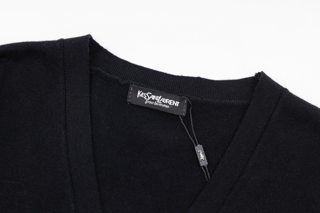 【YSL SAINT LAURENT   公式旗艦店】サンローラン   セーター好評に付き再入荷！ 241116