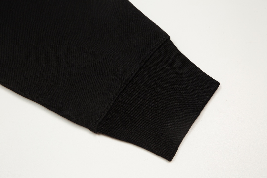 【LOEWE 公式旗艦店】ロエベ 丸首の衛衣 スウェット ご好評に付き再入荷 240811