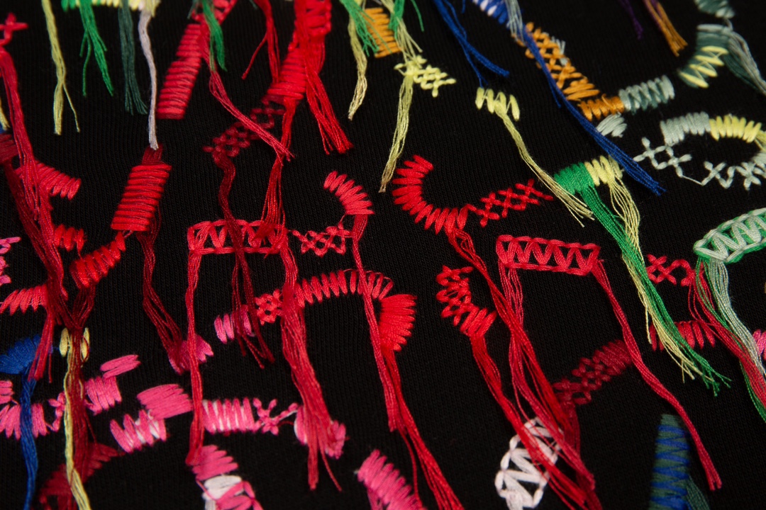 【LOEWE 公式旗艦店】ロエベ 丸首の衛衣 スウェット ご好評に付き再入荷 240811