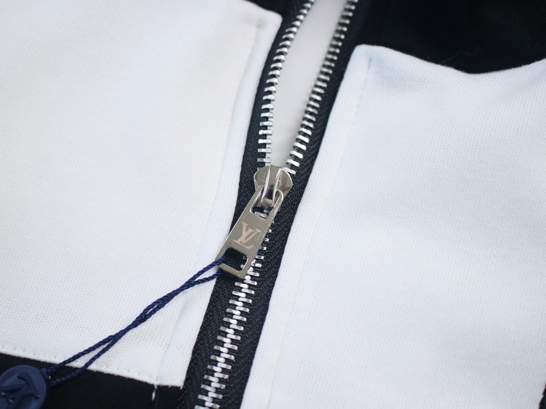 【LOUIS VUITTON】ルイヴィトン  ジャケット着 ご好評に付き再入荷！240921