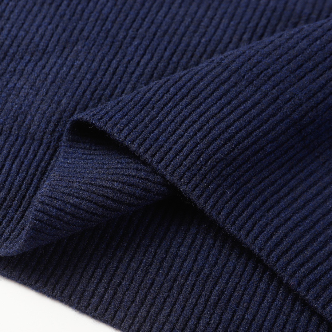 【CELINE  公式旗艦店】セリーヌ  セーター好評に付き再入荷！ 241030