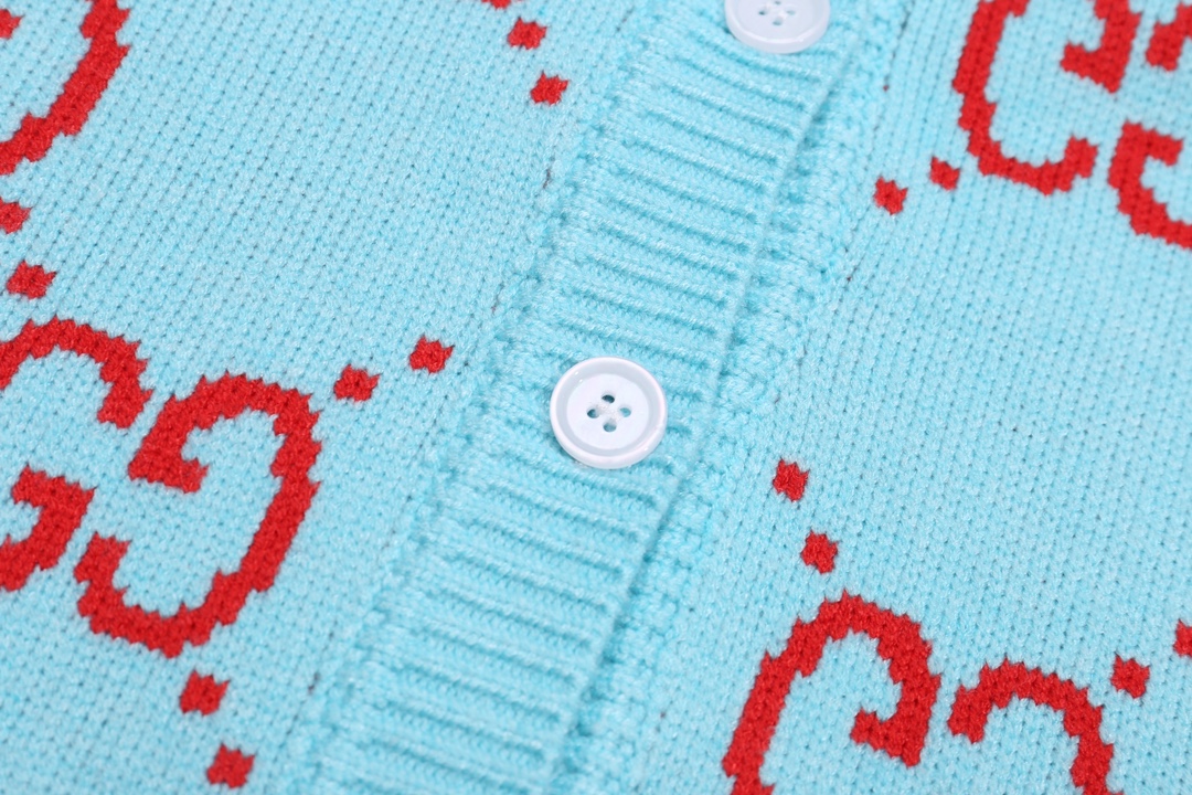 【GUCCI  公式旗艦店】グッチ  セーター好評に付き再入荷！ 241029