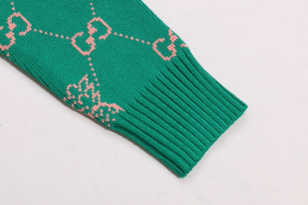 【GUCCI  公式旗艦店】グッチ  セーター好評に付き再入荷！ 241104