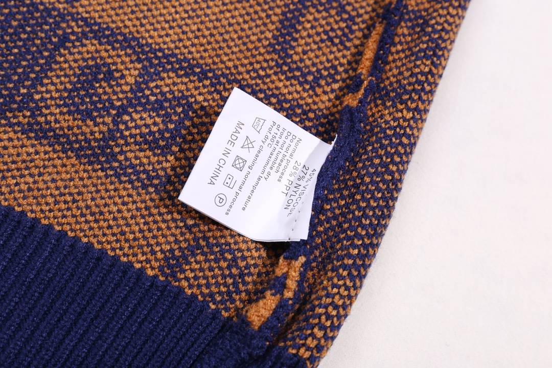 【GUCCI  公式旗艦店】グッチ  セーター好評に付き再入荷！ 241104