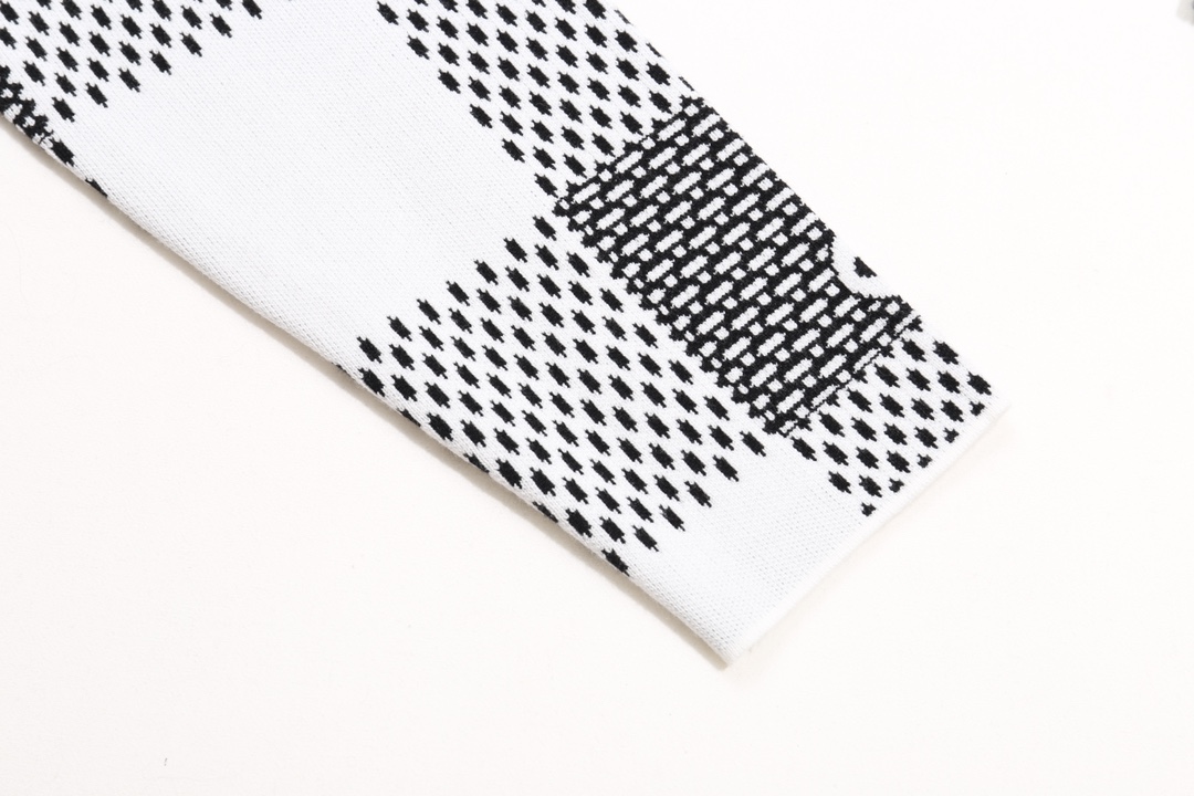 【LOUIS VUITTON 公式旗艦店】ルイヴィトン  セーター好評に付き再入荷！ 240927