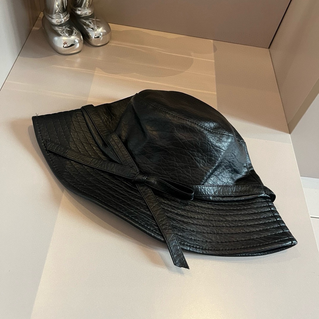 LOUIS VUITTON( ルイヴィトン)フィッシャーマンズハット  241011