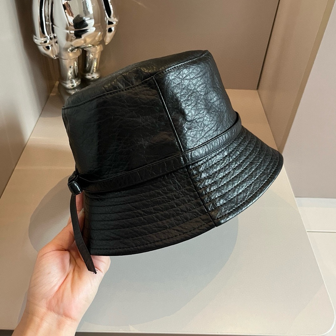 LOUIS VUITTON( ルイヴィトン)フィッシャーマンズハット  241011