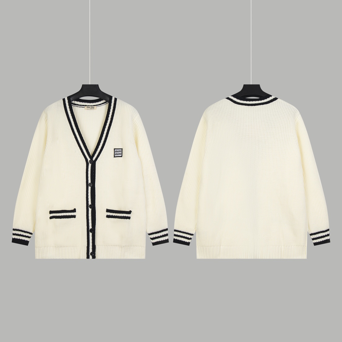 【Miumiu   公式旗艦店】ミュウミュウ   セーター好評に付き再入荷！ 241030