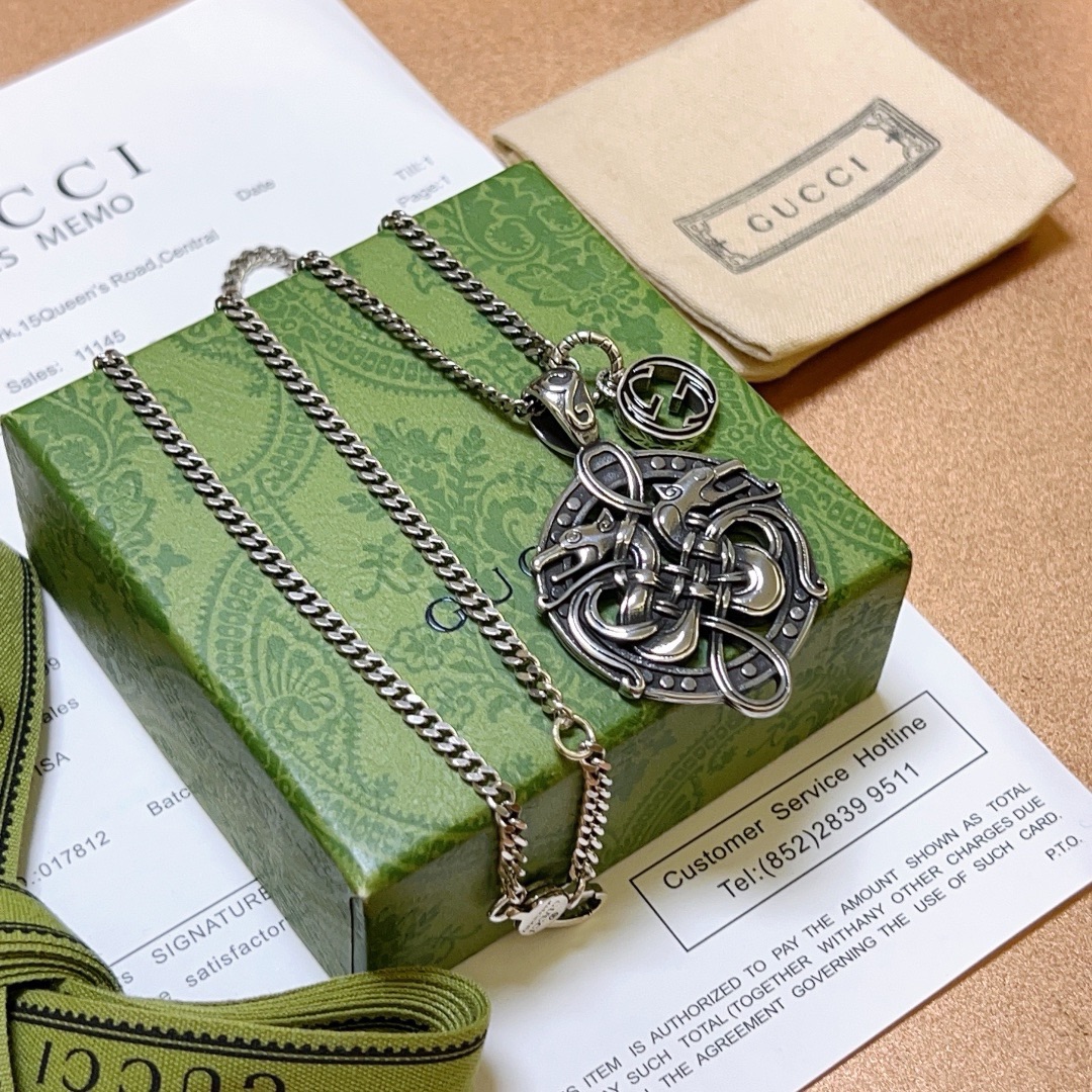 【GUCCI】ネックレス、新しいネックレス万能シンプルファッションオーナメント241015