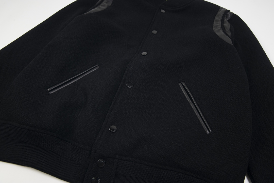 【YSL SAINT LAURENT  公式旗艦店】サンローラン   ジャケット着 好評に付き再入荷！241113