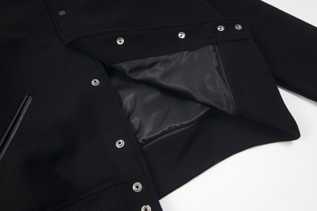 【YSL SAINT LAURENT  公式旗艦店】サンローラン   ジャケット着 好評に付き再入荷！241113