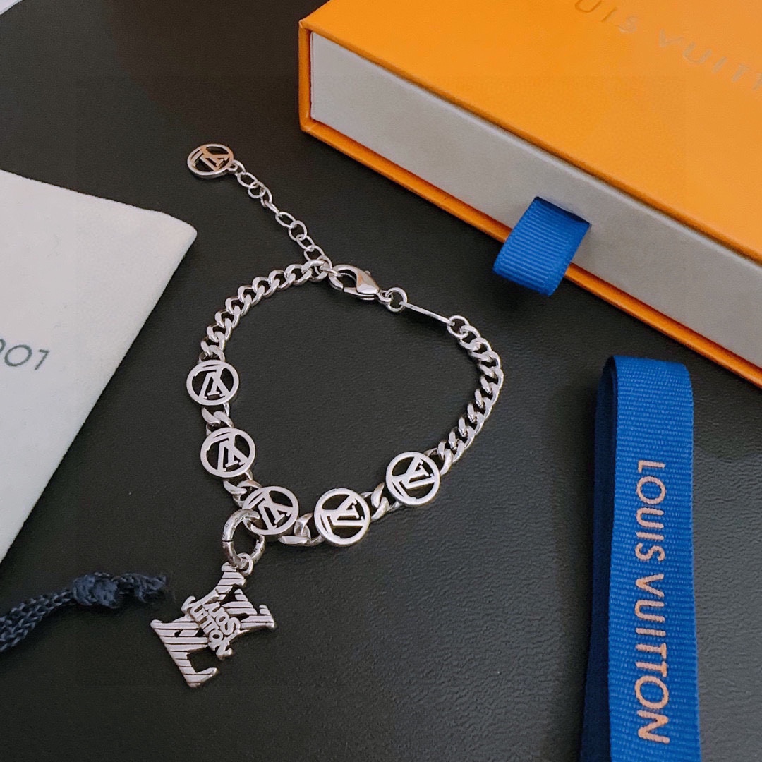 LV【LOUIS VUITTON】ブレスレット、ファッションシンプルなスタイル   241015