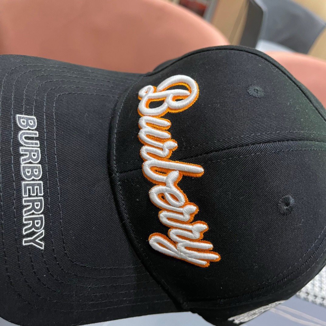 【BURBERRY  バーバリー】【数量限定】 野球帽 / ハット 241011