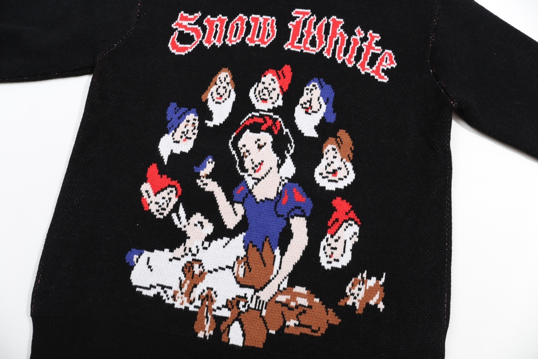 【supreme 公式旗艦店】セーター好評に付き再入荷！ 241030