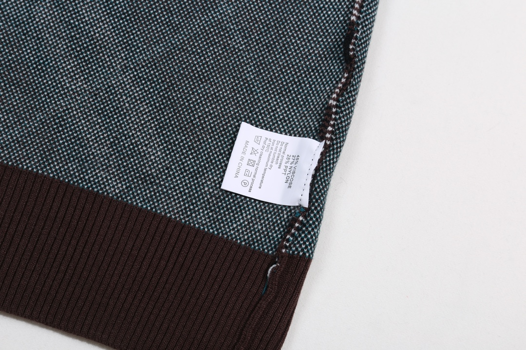 【Hermès  公式旗艦店】エルメス  セーター好評に付き再入荷！ 241030