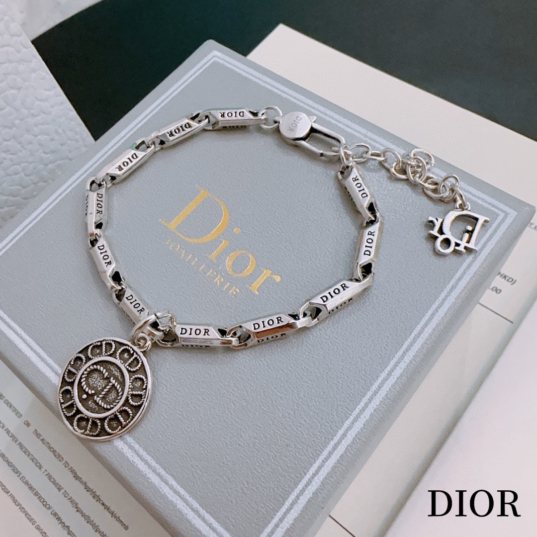【DIOR】ブレスレット、ファッションシンプルなスタイル   241015
