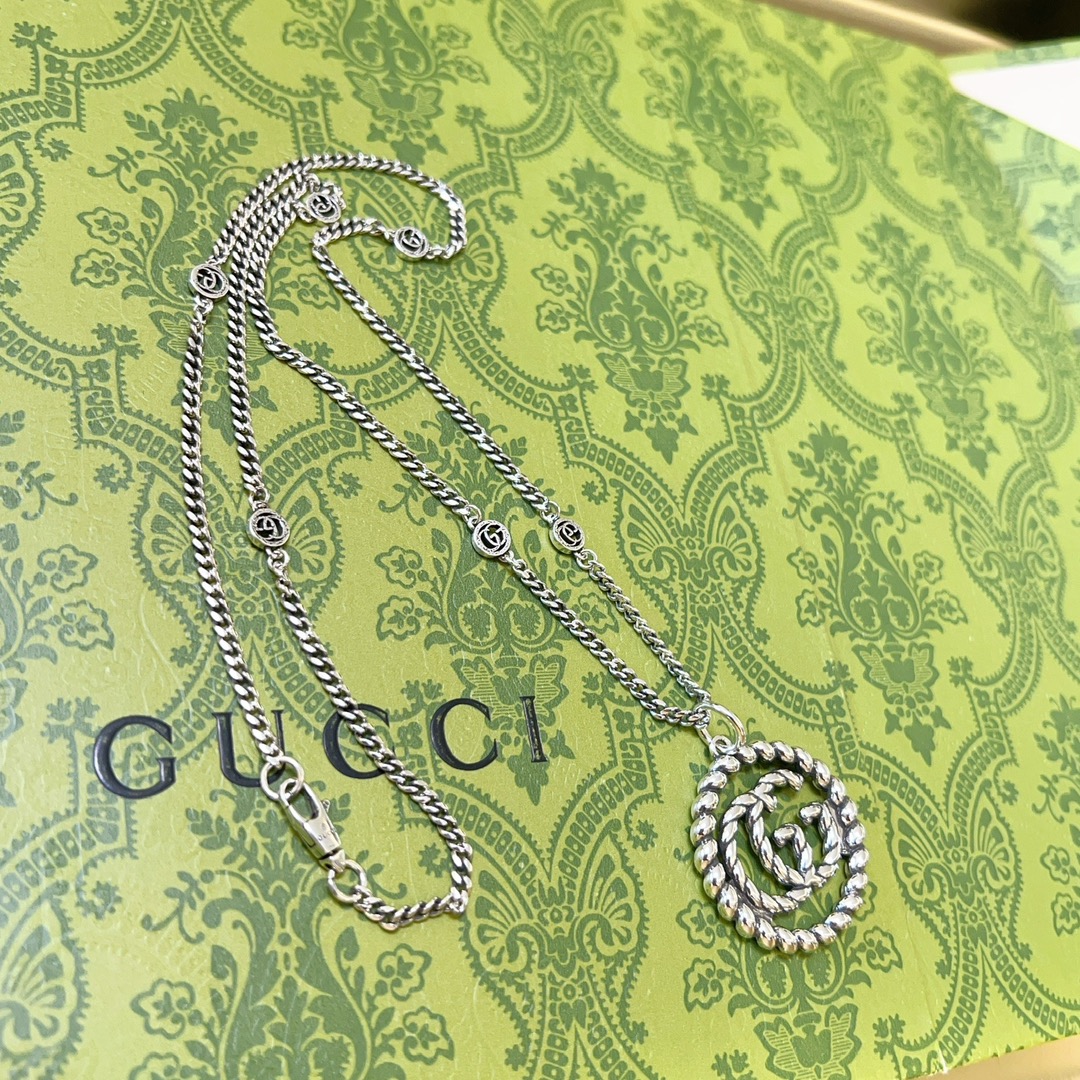 【GUCCI】ネックレス、新しいネックレス万能シンプルファッションオーナメント241015