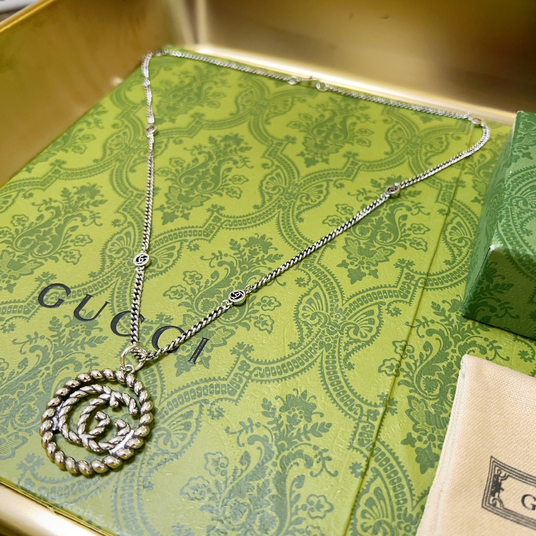 【GUCCI】ネックレス、新しいネックレス万能シンプルファッションオーナメント241015