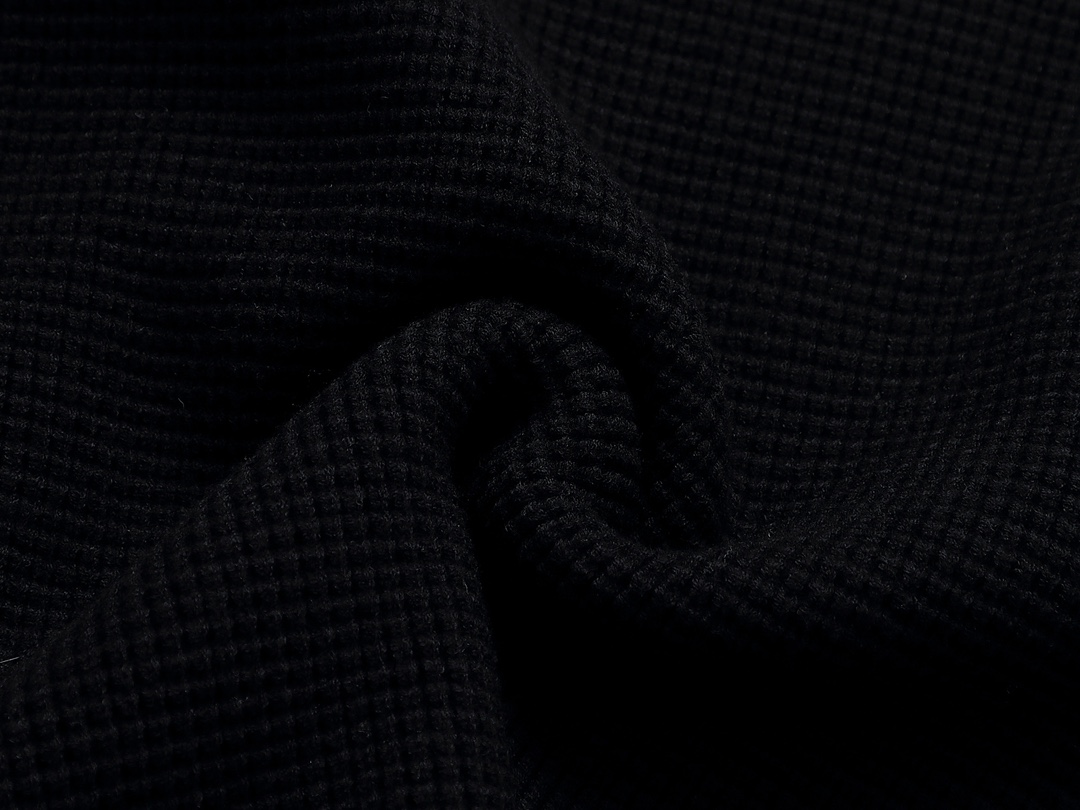 【Hermès  公式旗艦店】エルメス  セーター好評に付き再入荷！ 241010