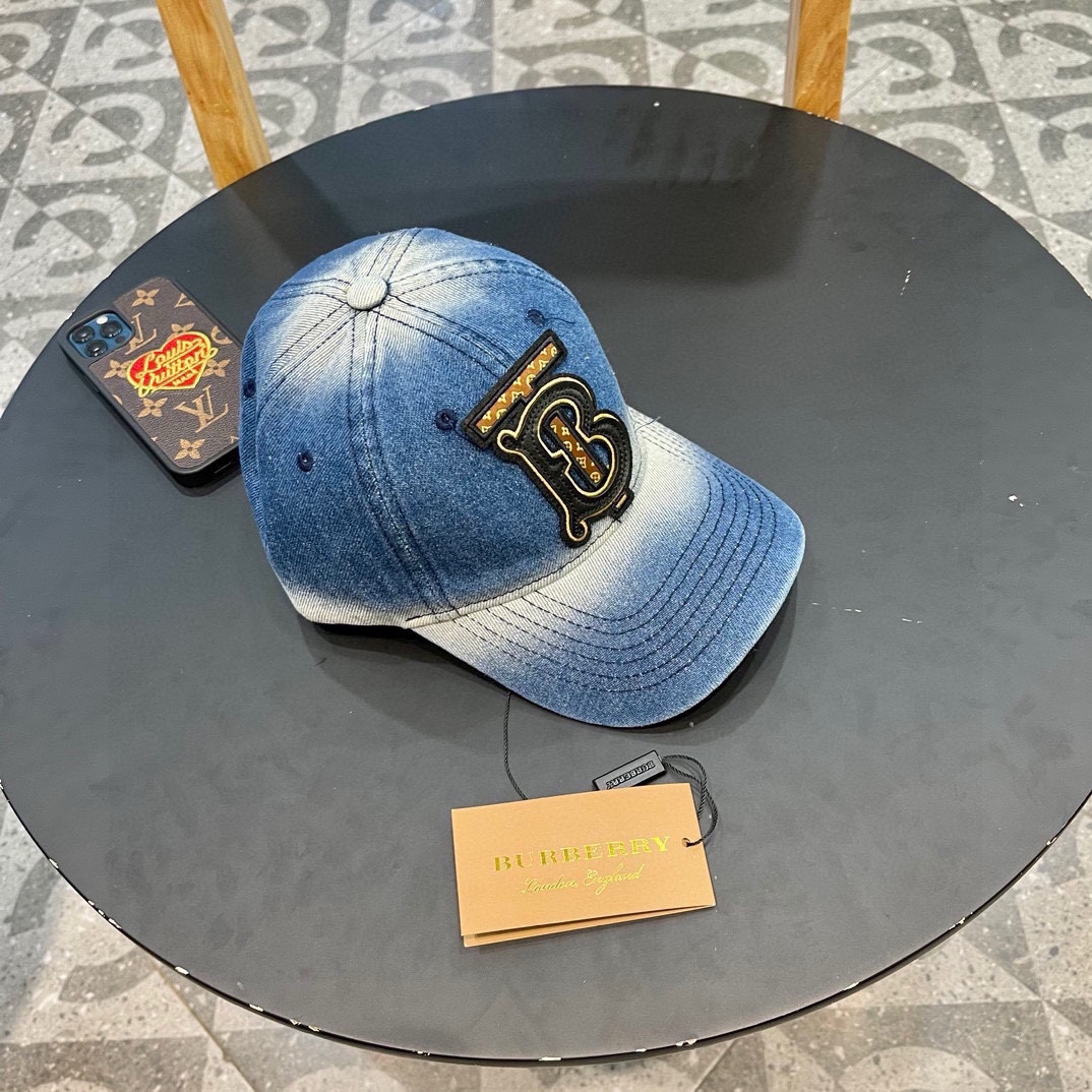 【BURBERRY  バーバリー】【数量限定】 野球帽 / ハット 241011