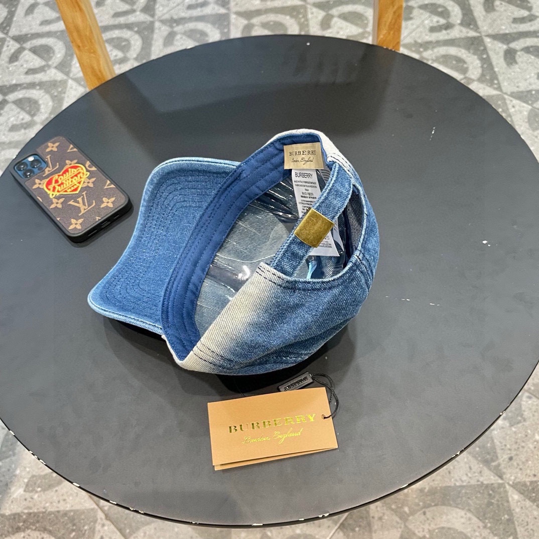 【BURBERRY  バーバリー】【数量限定】 野球帽 / ハット 241011