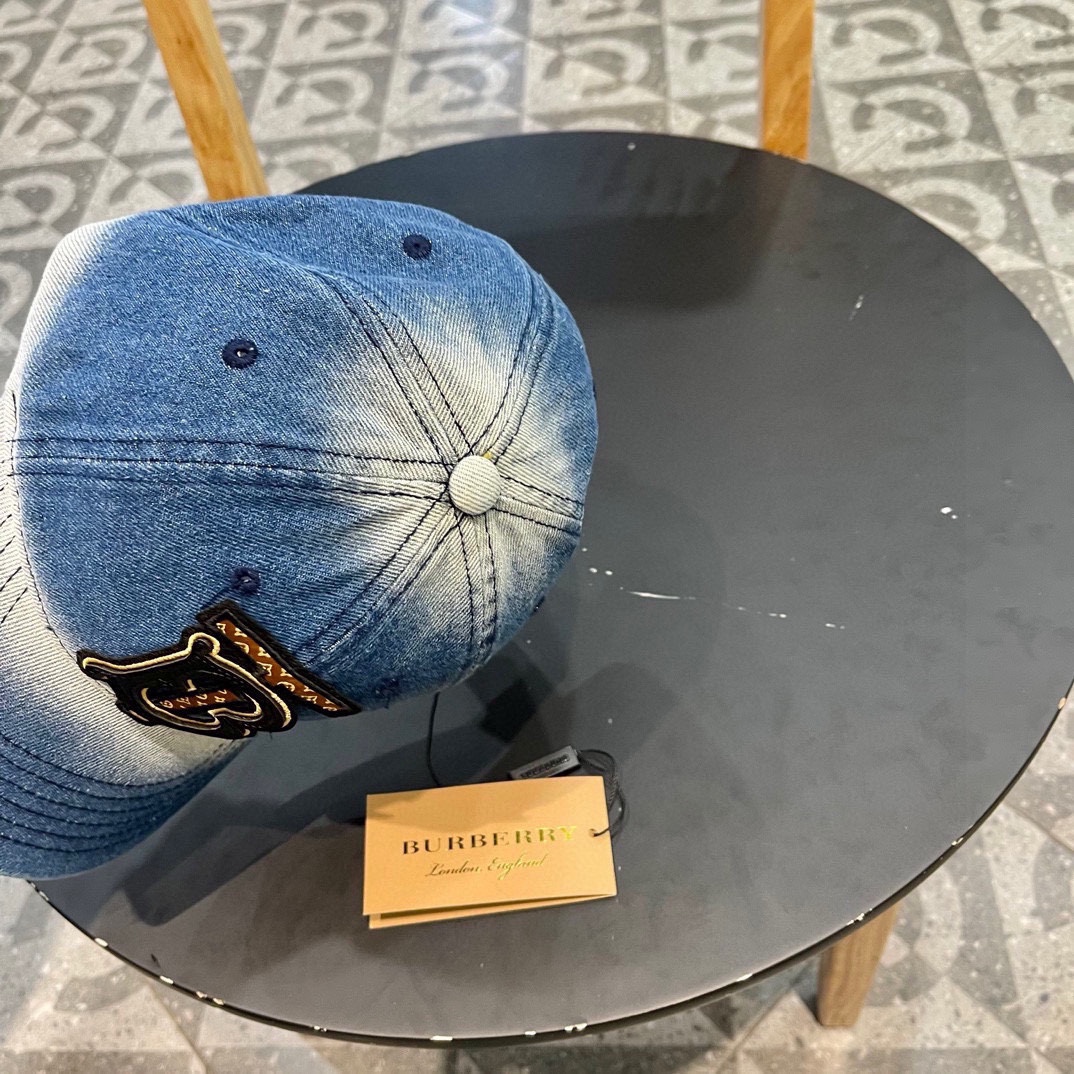 【BURBERRY  バーバリー】【数量限定】 野球帽 / ハット 241011