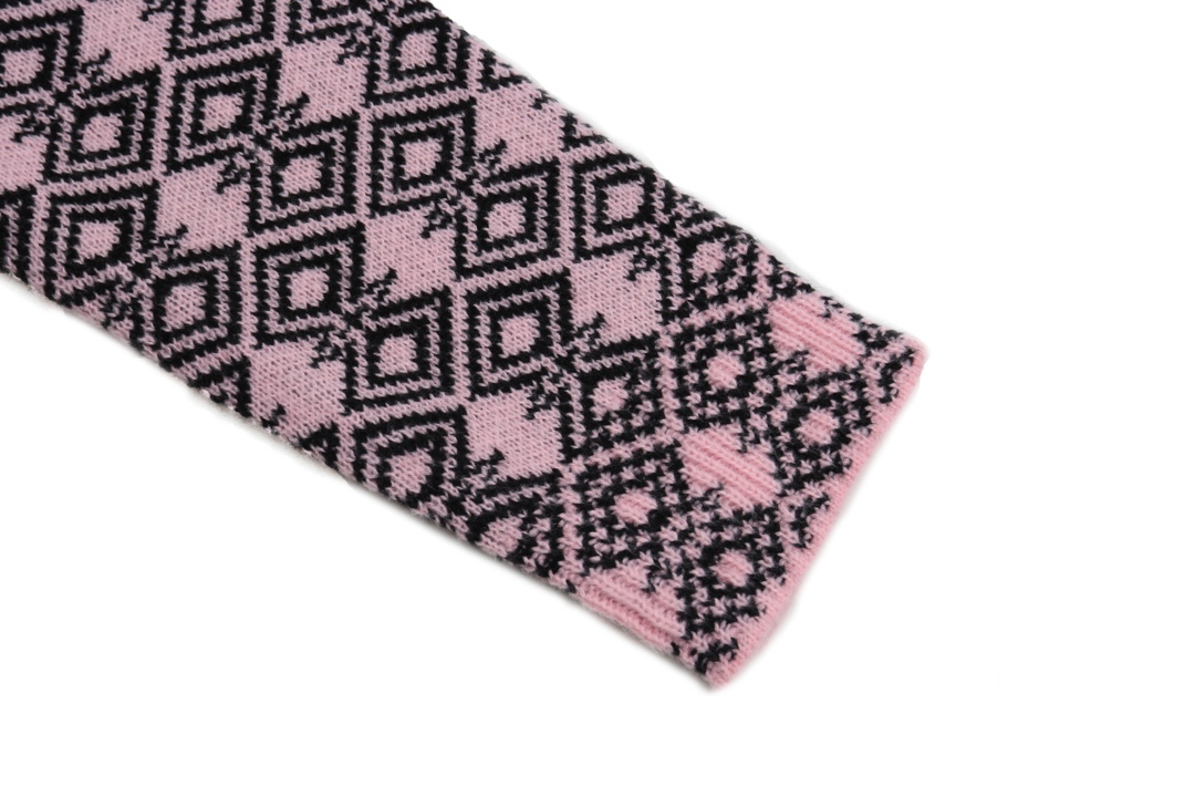 【PRADA   公式旗艦店】プラダ  セーター好評に付き再入荷！ 241031