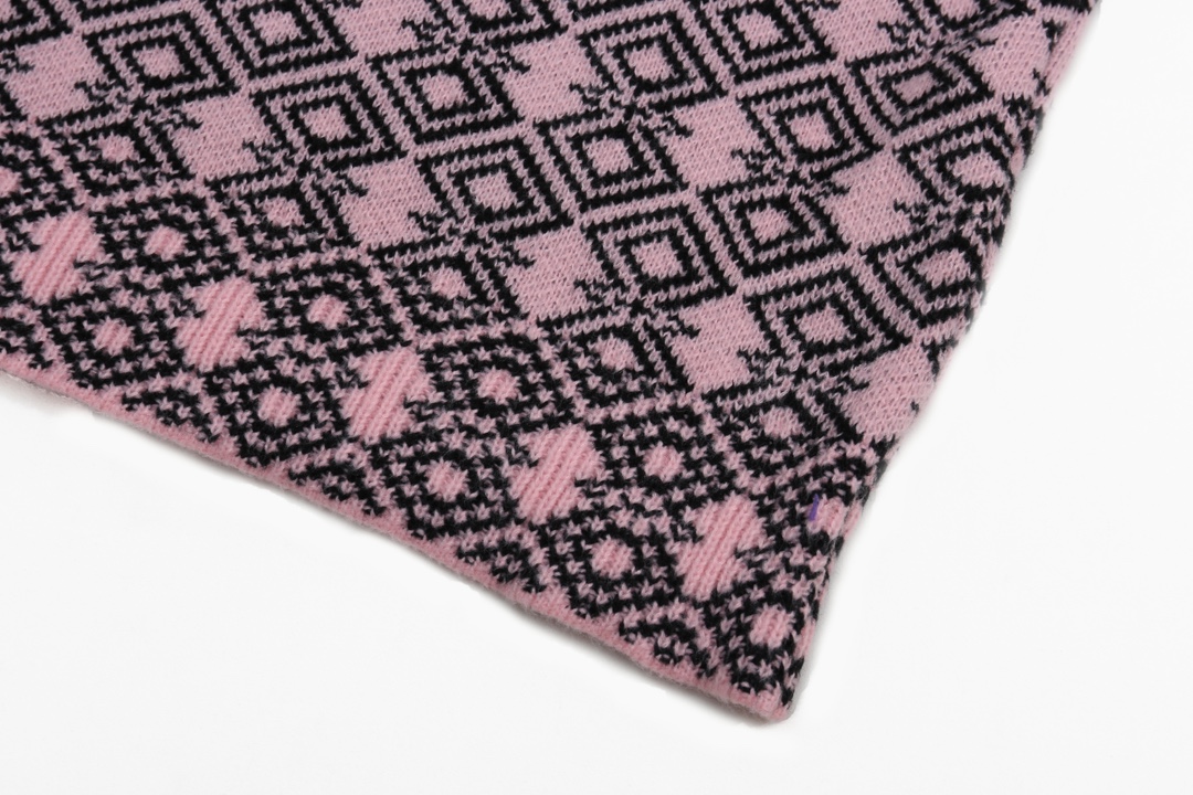 【PRADA   公式旗艦店】プラダ  セーター好評に付き再入荷！ 241031