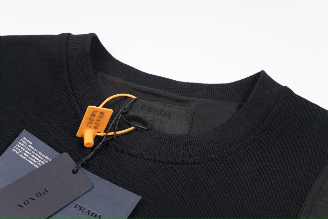 【PRADA 公式旗艦店】プラダ  丸首の衛衣  スウェットご好評に付き再入荷    241113