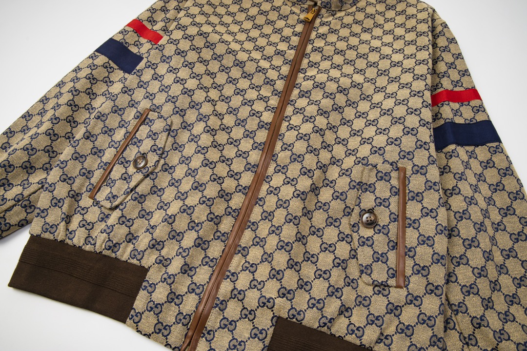 【GUCCI  公式旗艦店】グッチ  ジャケット着 ご好評に付き再入荷！241021