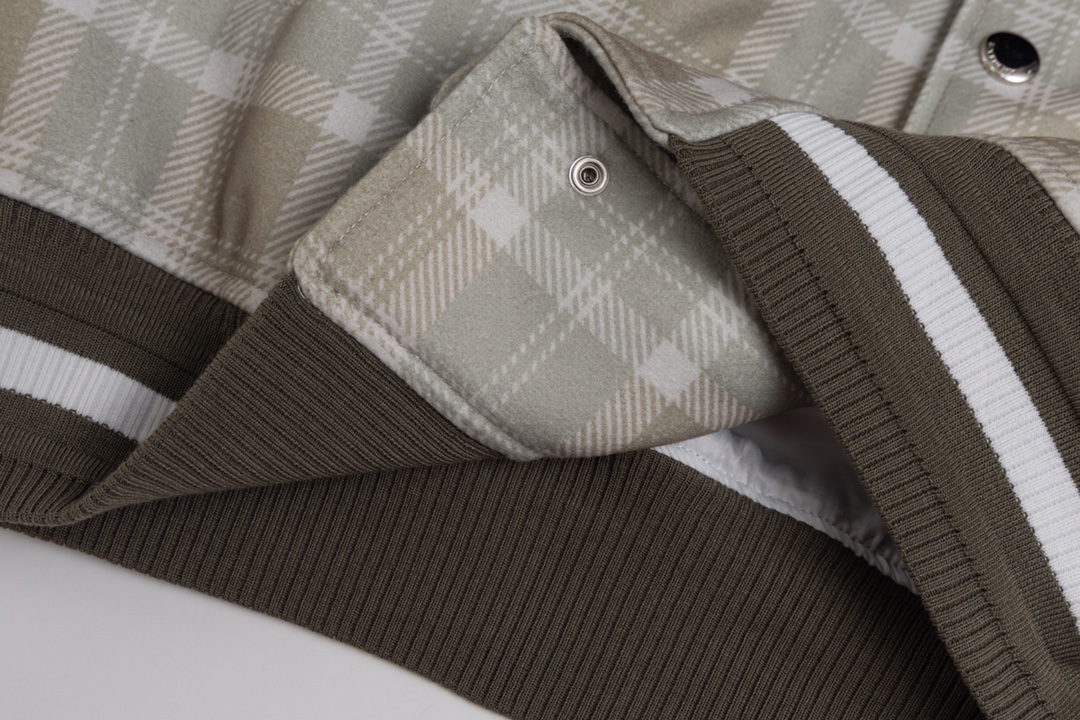 【GIVENCHY 公式旗艦店】ジバンシー 野球着  ジャケット着 ご好評に付き再入荷！241021