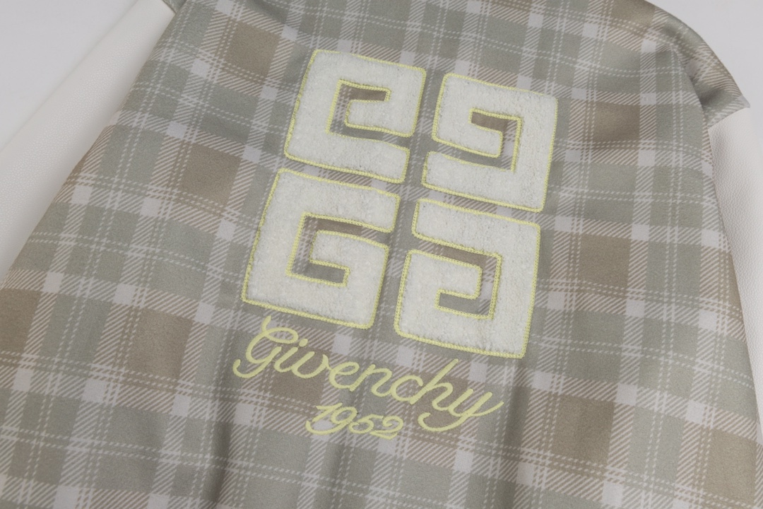 【GIVENCHY 公式旗艦店】ジバンシー 野球着  ジャケット着 ご好評に付き再入荷！241021