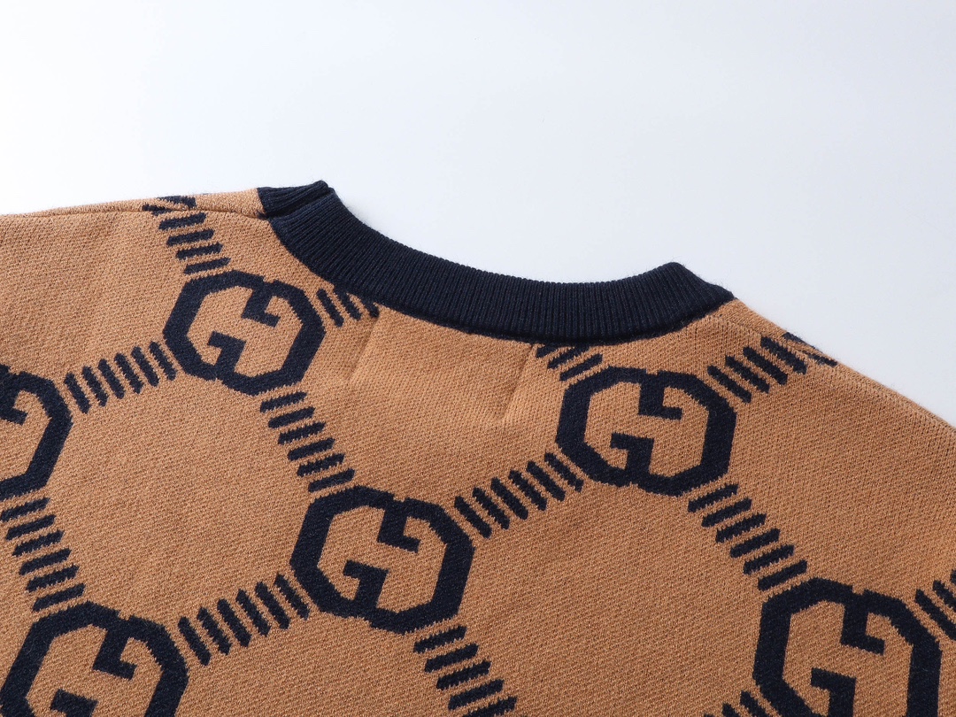 【GUCCI  公式旗艦店】グッチ  セーター好評に付き再入荷！ 241029
