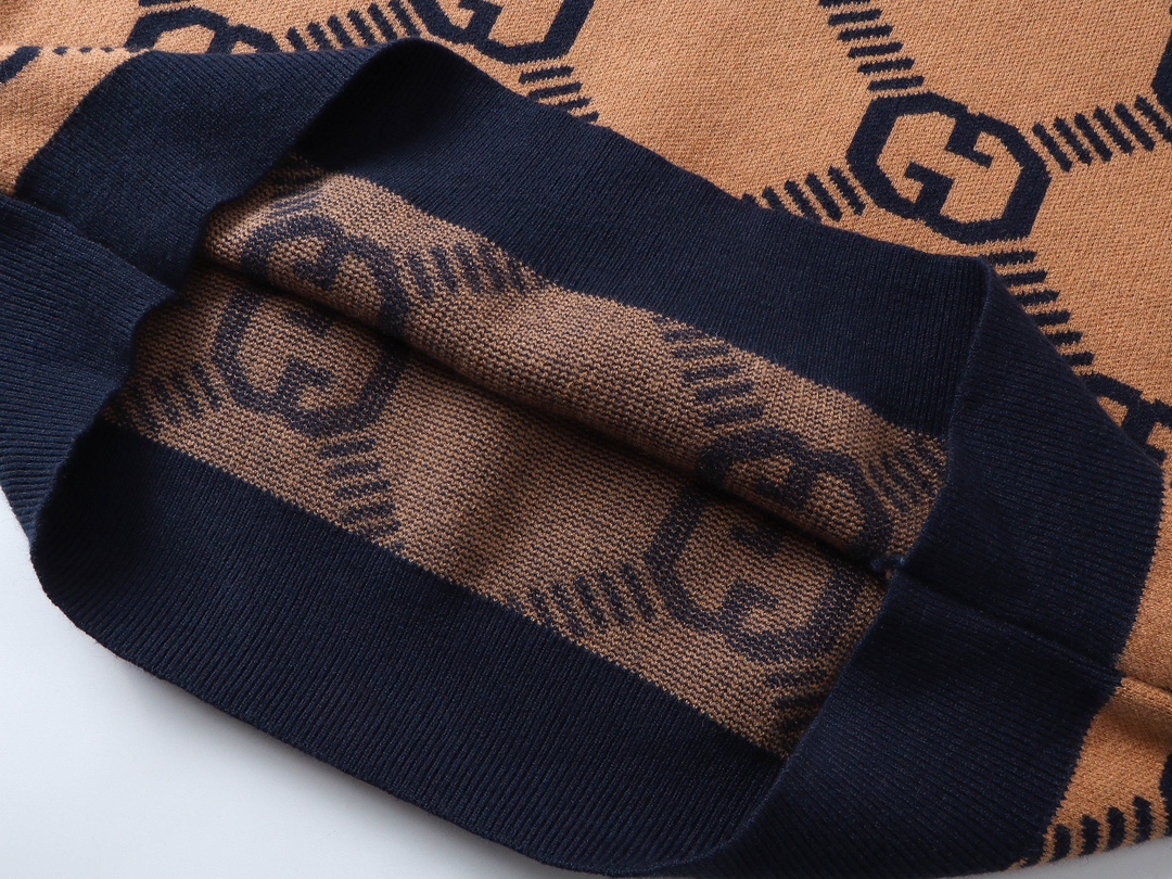 【GUCCI  公式旗艦店】グッチ  セーター好評に付き再入荷！ 241029