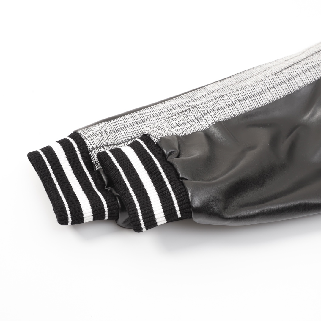 【LOEWE  公式旗艦店】ロエベ  ジャケット着 ご好評に付き再入荷！241021