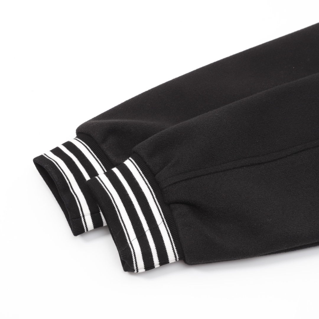 【LOUIS VUITTON  公式旗艦店】ルイヴィトン  ジャケット着 好評に付き再入荷！