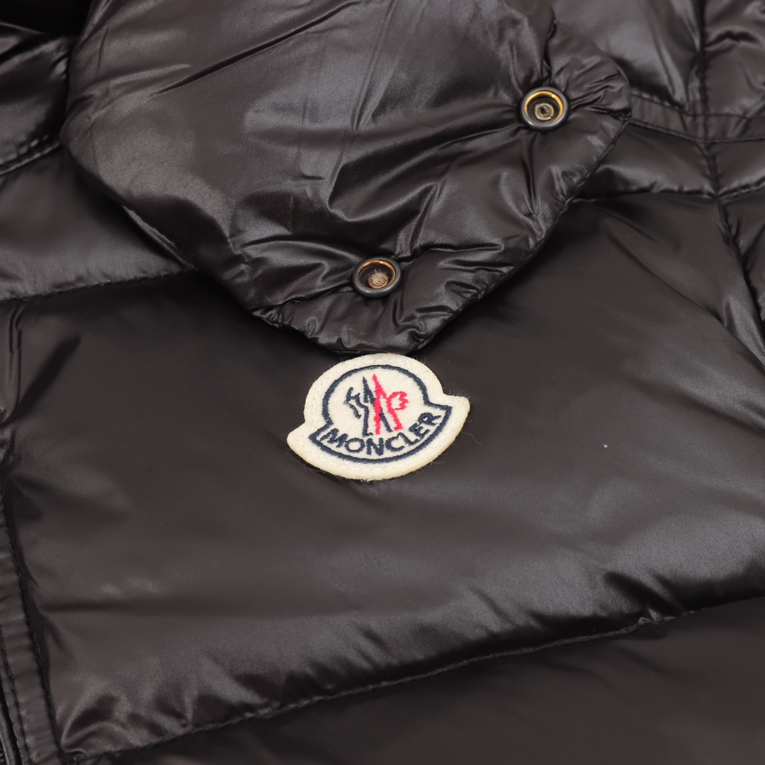 【MONCLER 公式旗艦店】モンクレール  ダウンジャケット好評に付き再入荷！ 241026