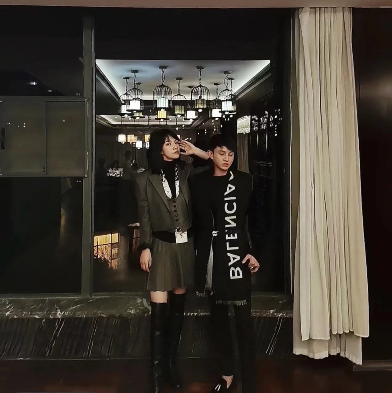 【BALENCIAGA   バレンシアガ】スカーフ34*200CM  241109