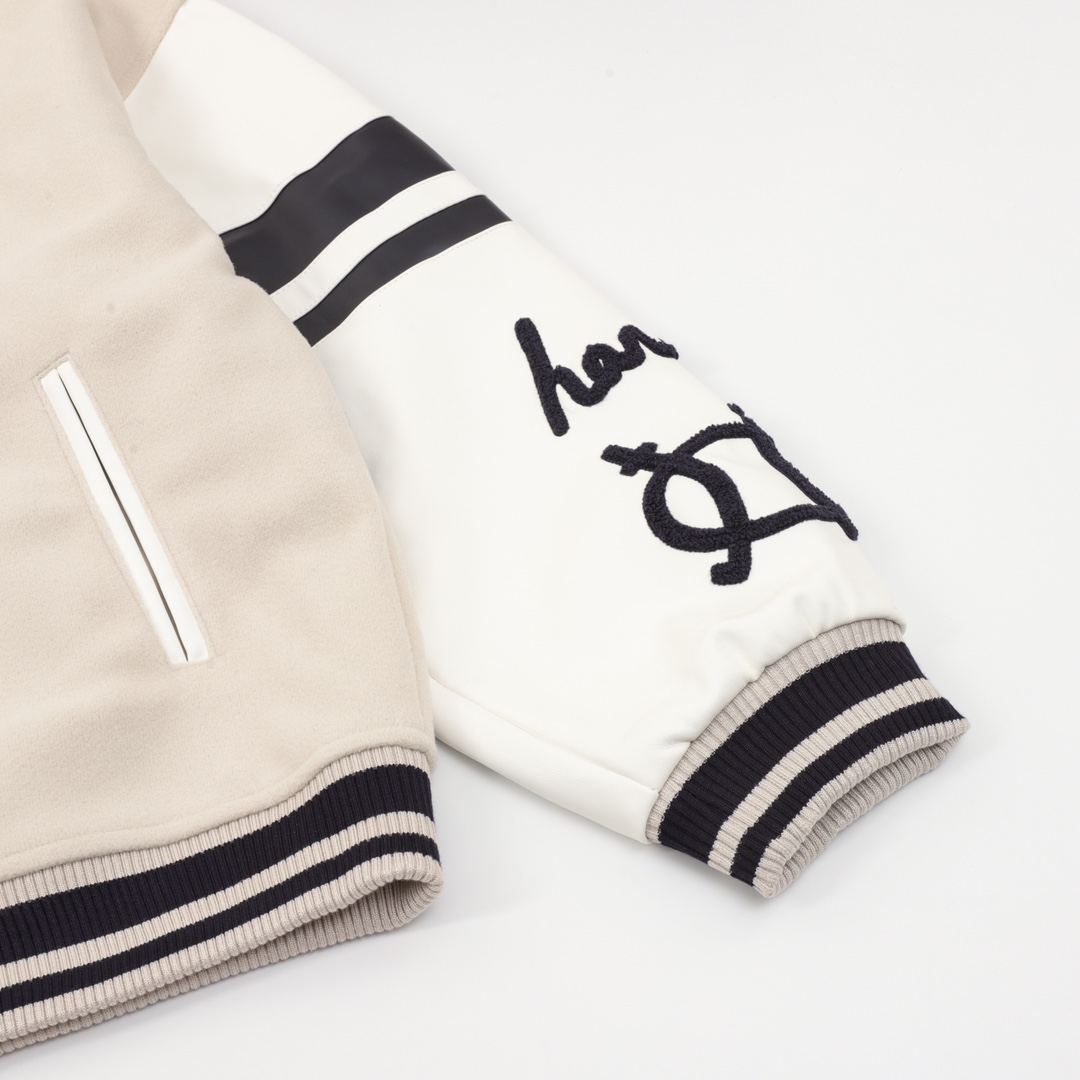 【CELINE 公式旗艦店】セリーヌ   ジャケット着好評に付き再入荷！241112