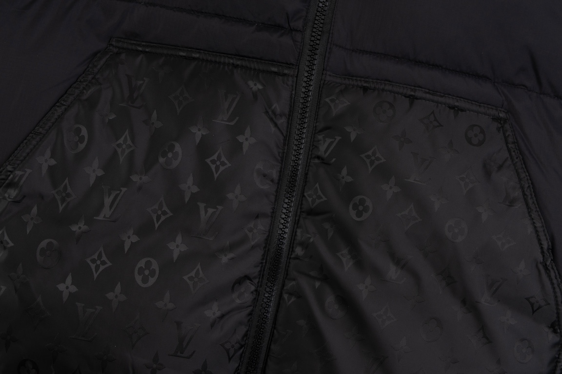 【LOUIS VUITTON  公式旗艦店】ルイヴィトン ダウンジャケット好評に付き再入荷！241112