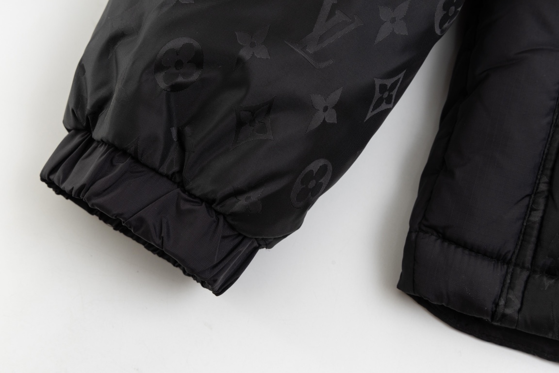 【LOUIS VUITTON  公式旗艦店】ルイヴィトン ダウンジャケット好評に付き再入荷！241112