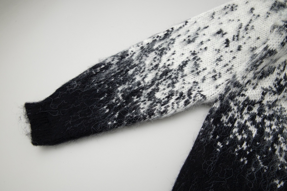 【YSL SAINT LAURENT   公式旗艦店】サンローラン   セーター好評に付き再入荷！ 241116