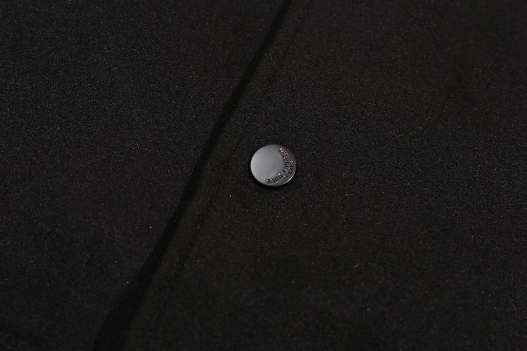 【YSL SAINT LAURENT  公式旗艦店】サンローラン   ジャケット着 好評に付き再入荷！241112