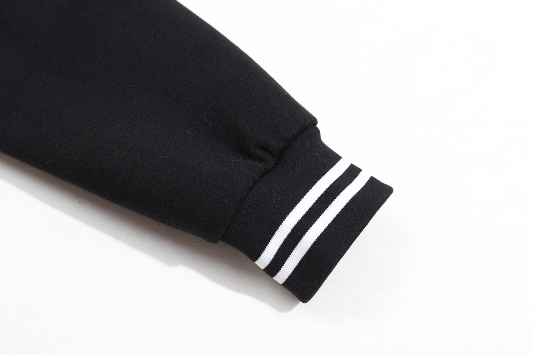 【YSL SAINT LAURENT  公式旗艦店】サンローラン   ジャケット着 好評に付き再入荷！241112