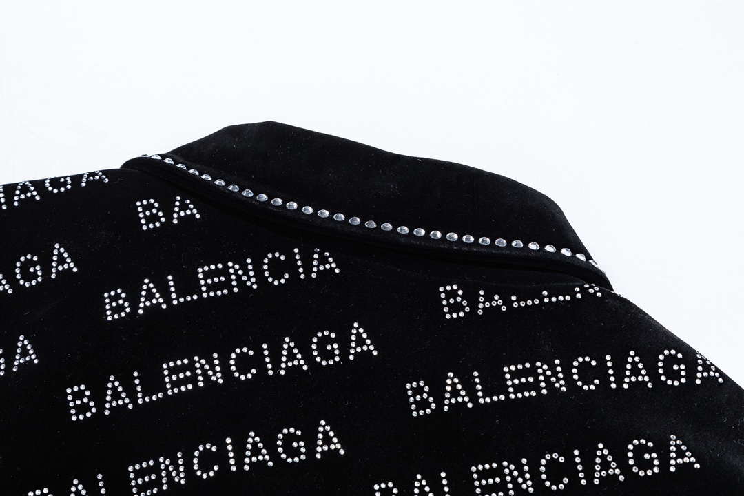 【BALENCIAGA  公式旗艦店】バレンシアガ   野球着 ジャケット着 好評に付き再入荷！241028