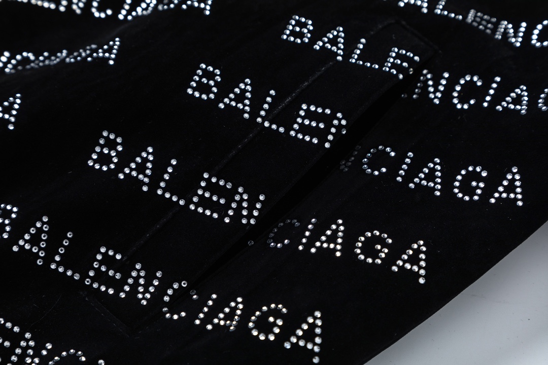 【BALENCIAGA  公式旗艦店】バレンシアガ   野球着 ジャケット着 好評に付き再入荷！241028