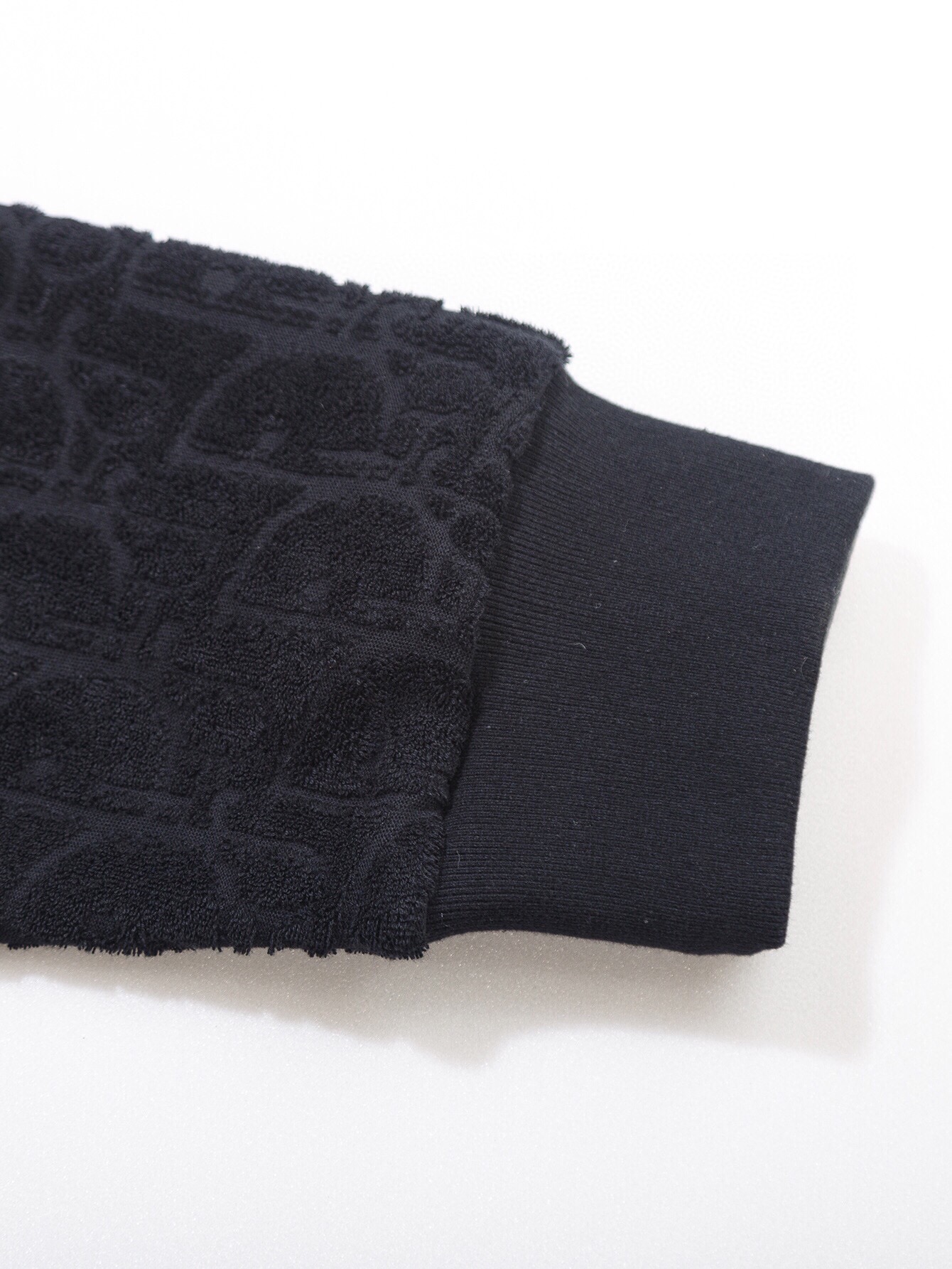 【DIOR   公式旗艦店】パーカー  コート ディオール  好評に付き再入荷！ 241031